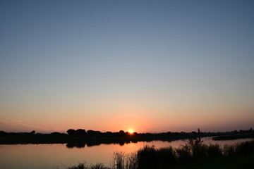 Fototapeta na wymiar Sunset on the lake in Japan.