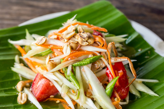papaya salad and thai food