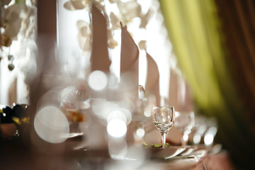 Empty glasses in restaurant