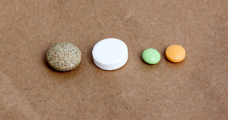 Fototapeta na wymiar various pills, tablettes,capsules on whte background