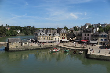 Fototapeta na wymiar Auray - Blick auf den Hafen von Saint Goustan