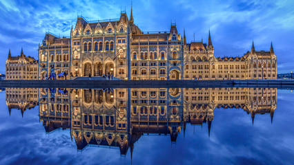Naklejka premium Blue hour