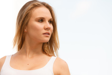 Obraz premium Young attractive woman portrait