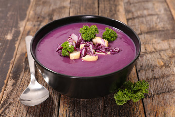 red cabbage soup