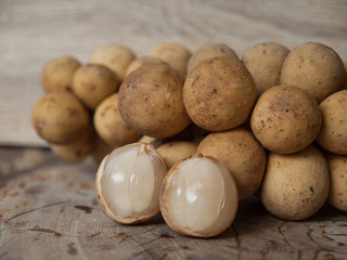 Fototapeta premium Close Up Longkong (Lansium parasiticum),tropical fruit