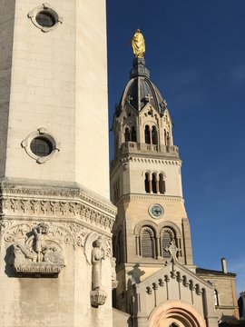 Basilique Notre Dame de Fourri&egrave;re - Perspective
