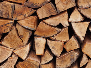 Brennholz - Kuschelige W&auml;rme vor dem Kaminofen 