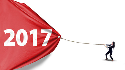 Businesswoman pulls 2017 in studio