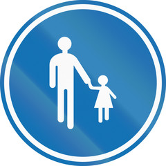 Belgian regulatory road sign - Foot path