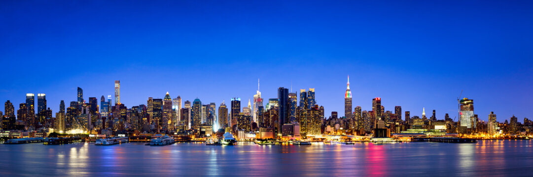 New York City Skyline Panorama als Hintergrund