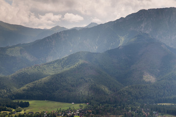 Tatry w pochmurny dzień © FotoKieltyka.pl