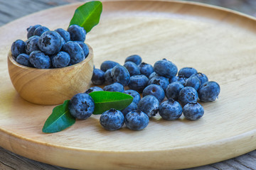 bowl of blueberries