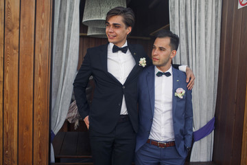 groom and his friend waiting for their women