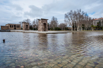 Obraz premium The Temple of Debod in Madrid, Spain.
