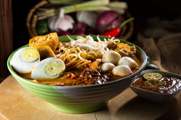 traditional curry spicy noodle soup