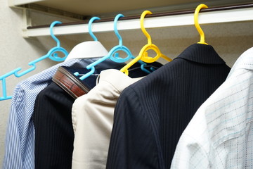 Business clothes in the closet クローゼットに入れたシャツ