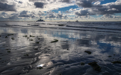 Wolkenspiegelung im Meer