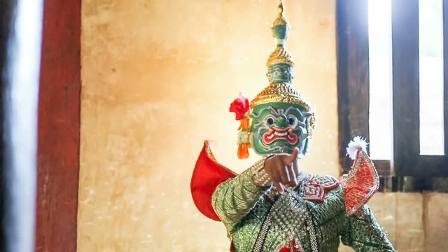 Tosakan (Ravana) , Thai classical mask dance of the Ramayana Epic
