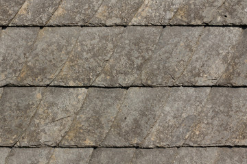 Wand aus Schieferplatten