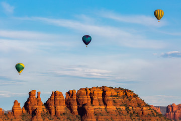 Fototapeta premium Hot Air Ballooning in Sedona Arizona.