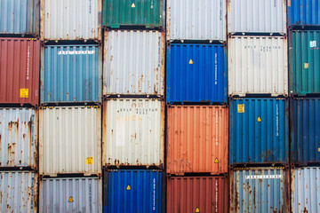 Stacked cArgo container