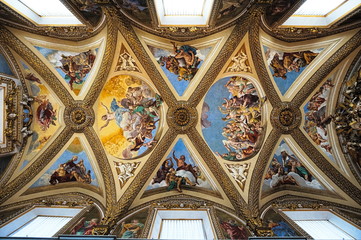chiesa soffitto