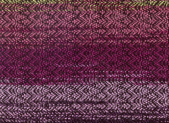 Colorful weaving with monochrome weft
