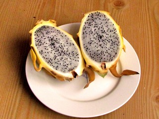 Tel Aviv pitaya fruit 2012