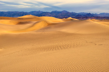 Fototapeta na wymiar Sand dunes at sunrise in Death Valley, California