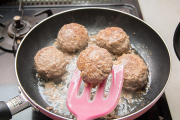 ハンバーグの調理