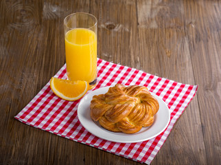 muffins, breakfast pastries, bread, bun, coffee, flour, wooden, rustic, juice