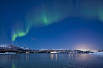 Fototapeta na wymiar Northern lights, Aurora Borealis at Lofoten, Norway