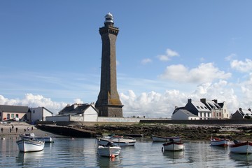 vue sur Penmarc'h et le phare d'Eckmühl en Bretagne © papinou