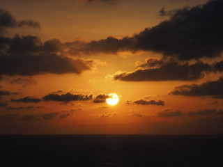sonnenuntergang auf dem meer 