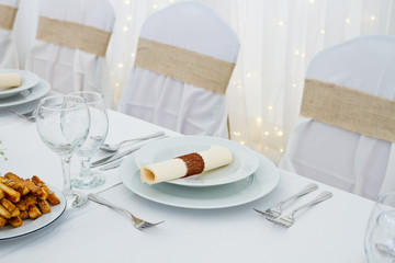 restaurant table set