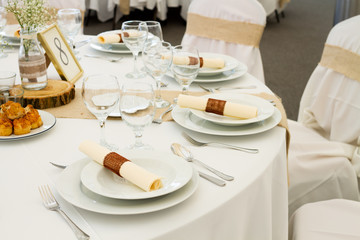 restaurant table set