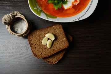 bread with garlic