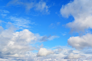 Fototapeta premium blue sky background with white clouds at sunny day