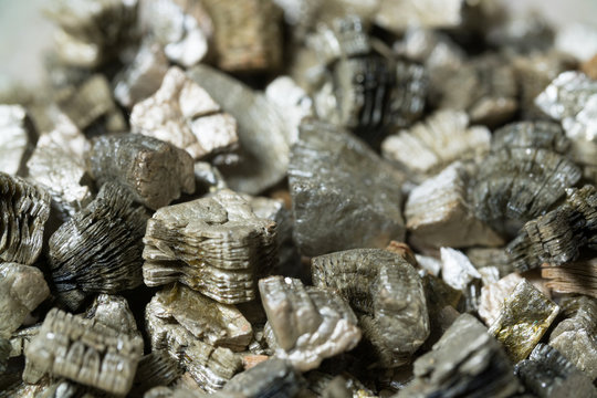 Mineral Vermiculite Samples for Production Raw Mineral