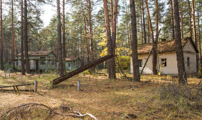 Kinderferiendorf verlassen bei Prypjat Chernobyl
