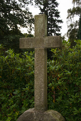 großes Steinkreuz