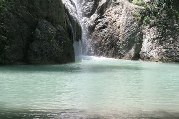 Fototapeta na wymiar mini waterfall