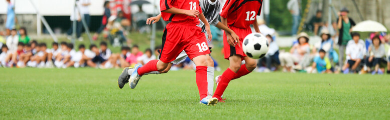 サッカー　フットボール © makieni