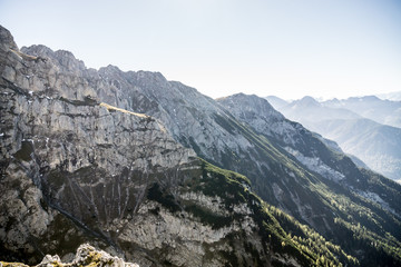 Blick vom Gerberkreuz auf den Mittenwalder Höhenweg