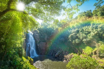 Papier Peint photo autocollant Cascades Hew Narok belle cascade dans le parc national de Khao Yai de Thaïlande