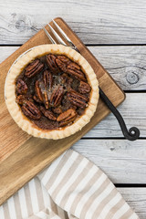 Caramel pecan pie. Thanksgiving dessert. Pecan tart.