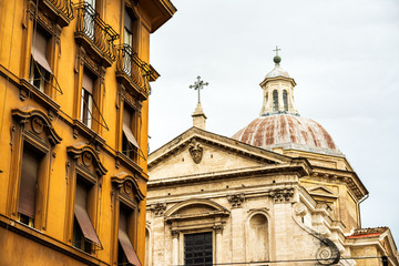 Fototapeta premium italian typical facade