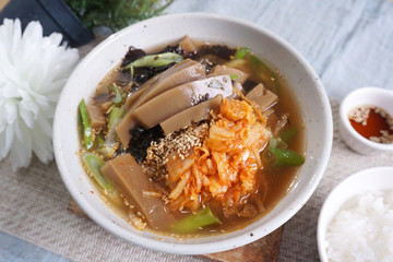 묵밥