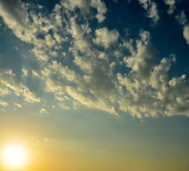 Great sunset with sunlit clouds wallpaper