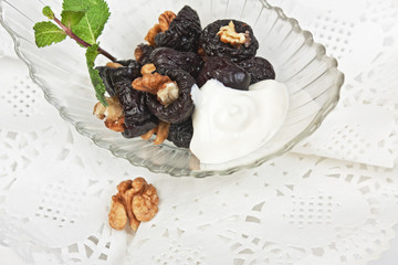plums stuffed with nuts